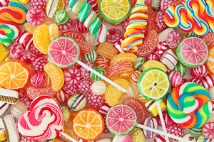 Süßwaren und Süßigkeiten, gemischte Bonbons, Fruchtgummis und verschiedene Knabbereien online kaufen und bestellen.